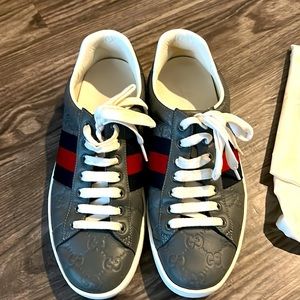 Grey Gucci sneakers, great condition, size 10